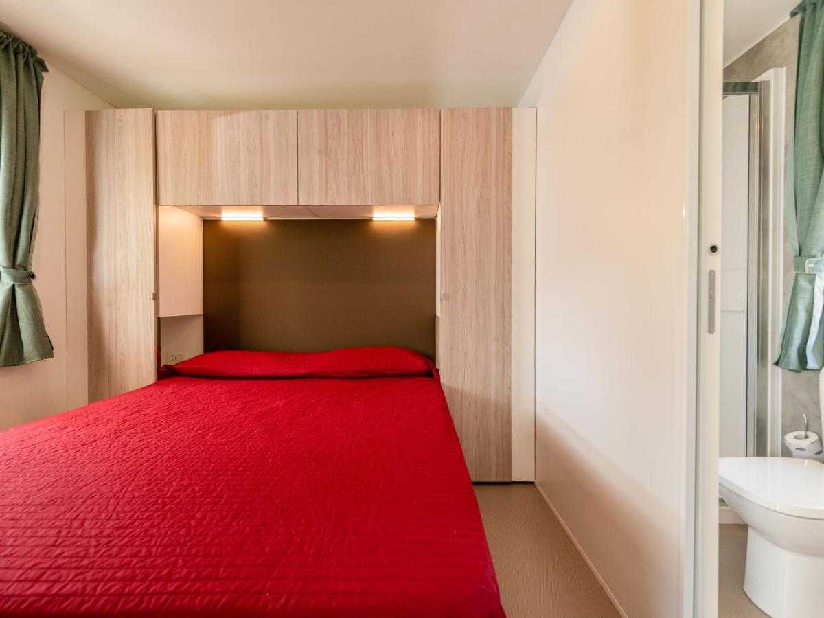 Holiday Home Garda Suite Deluxe By Interhome リヴォルテッラ エクステリア 写真